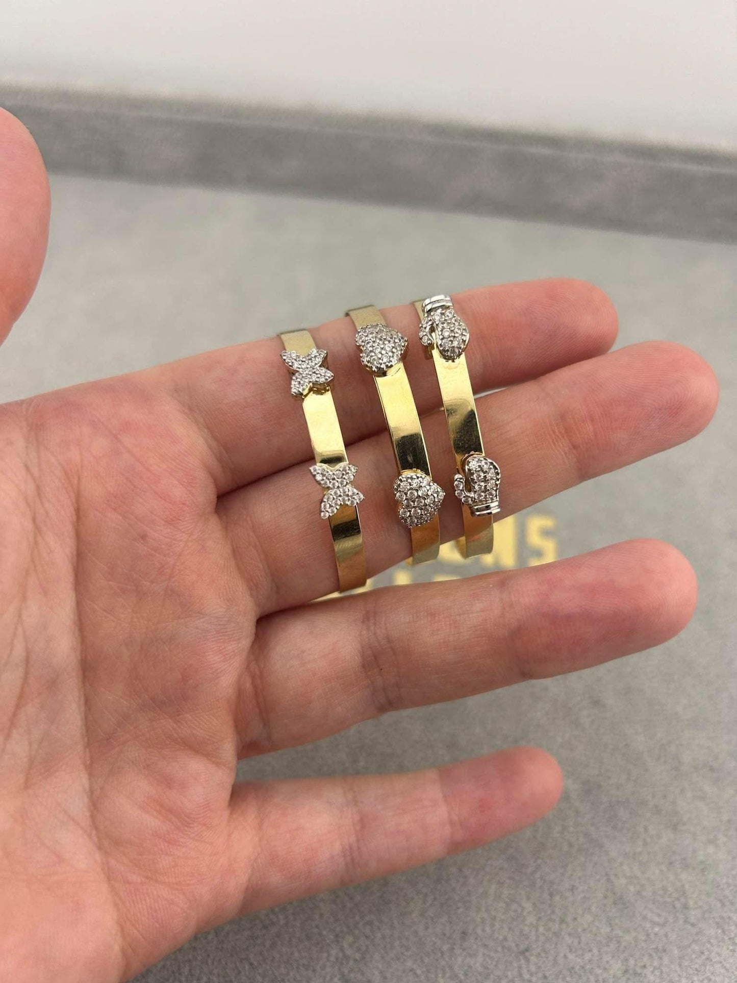 9CT Baby Expandable Bangles